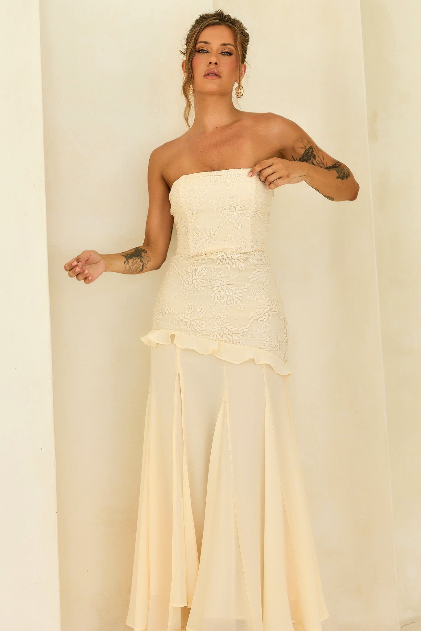 Sugar Reverie Lace Maxi Dress - Ivory